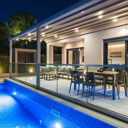 Amelia ヴィラ トラガキオン