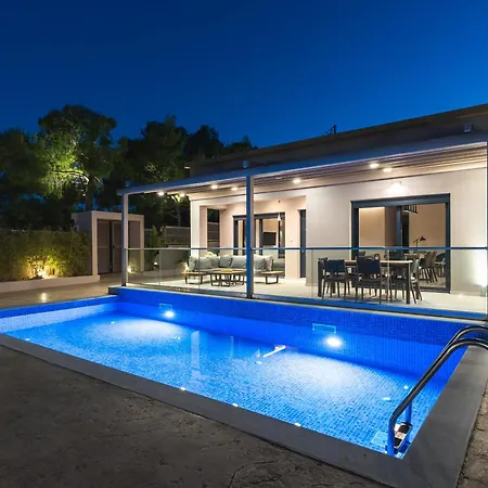 Amelia * トラガキオン