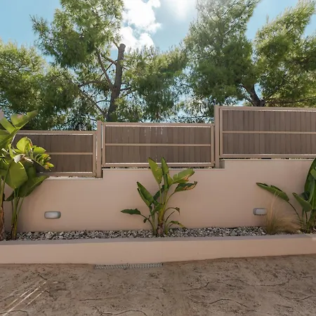 Amelia ヴィラ トラガキオン